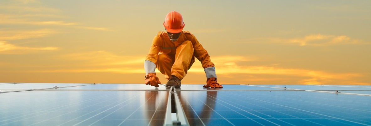 Solar installer